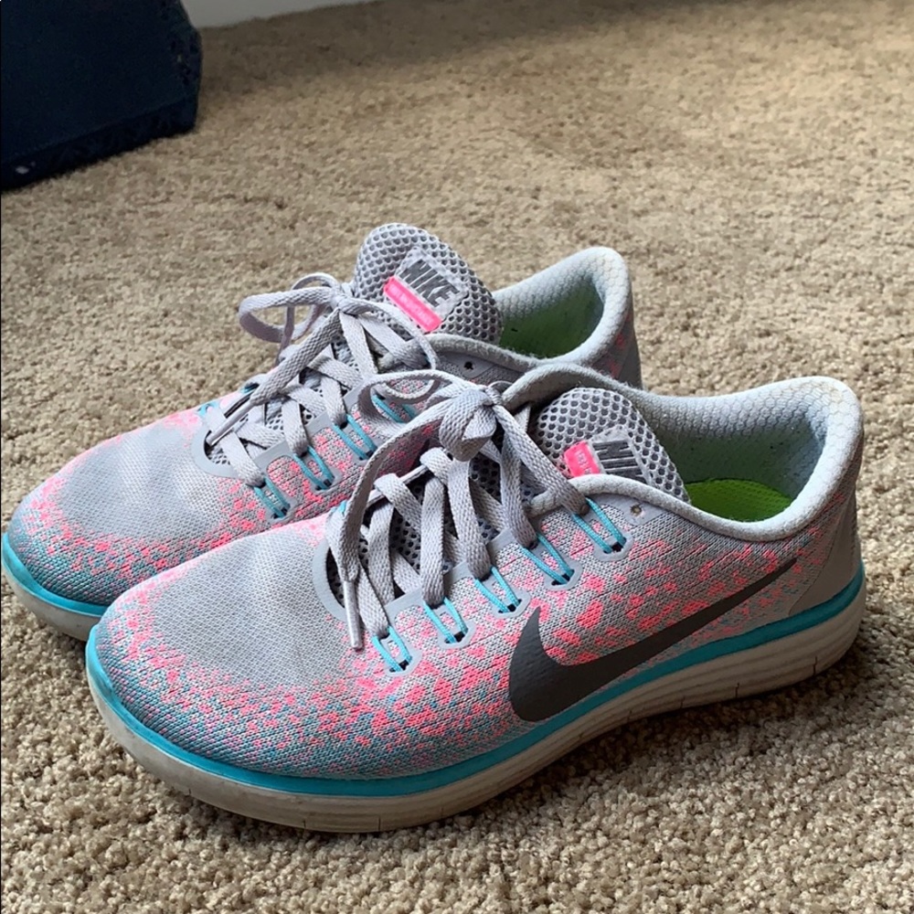 Nike Free Runs